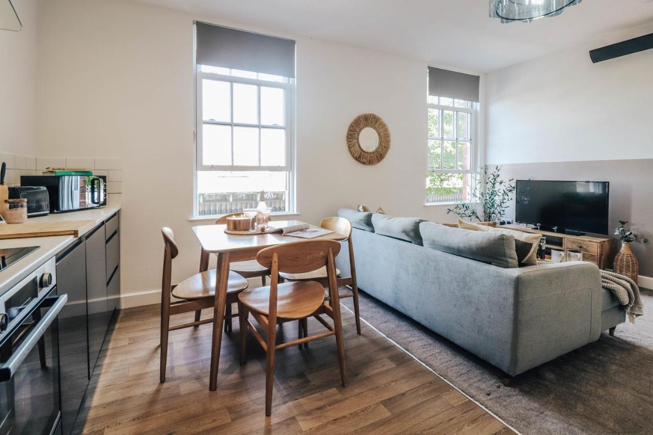 Principality View Apartment Two, By Solace Stays Cardiff Zewnętrze zdjęcie