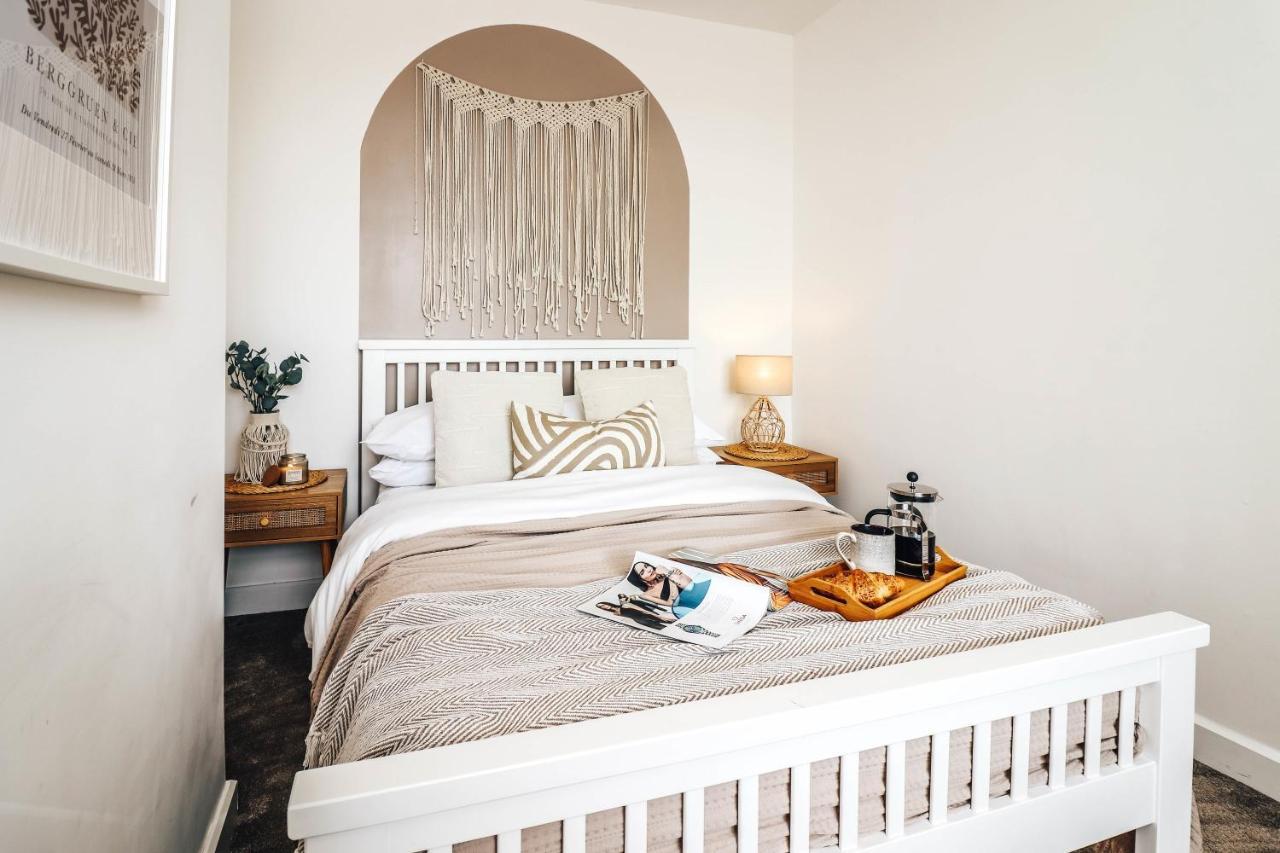 Principality View Apartment Two, By Solace Stays Cardiff Zewnętrze zdjęcie