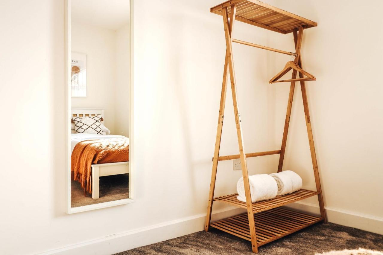 Principality View Apartment Two, By Solace Stays Cardiff Zewnętrze zdjęcie